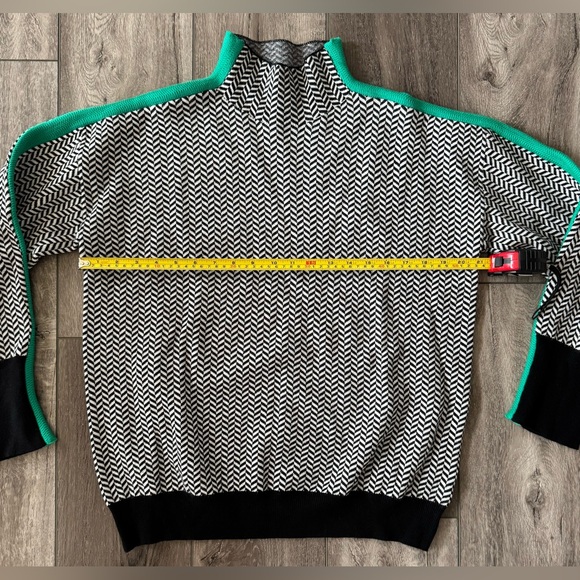 Cezele High Turtleneck Sweater Pullover Women’s Large Black White Chevron Stripe - Picture 3 of 11